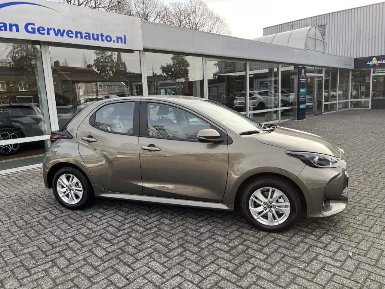 Mazda 2 Hybrid 1.5 Centre-line | Apple carplay | Camera | Cruise