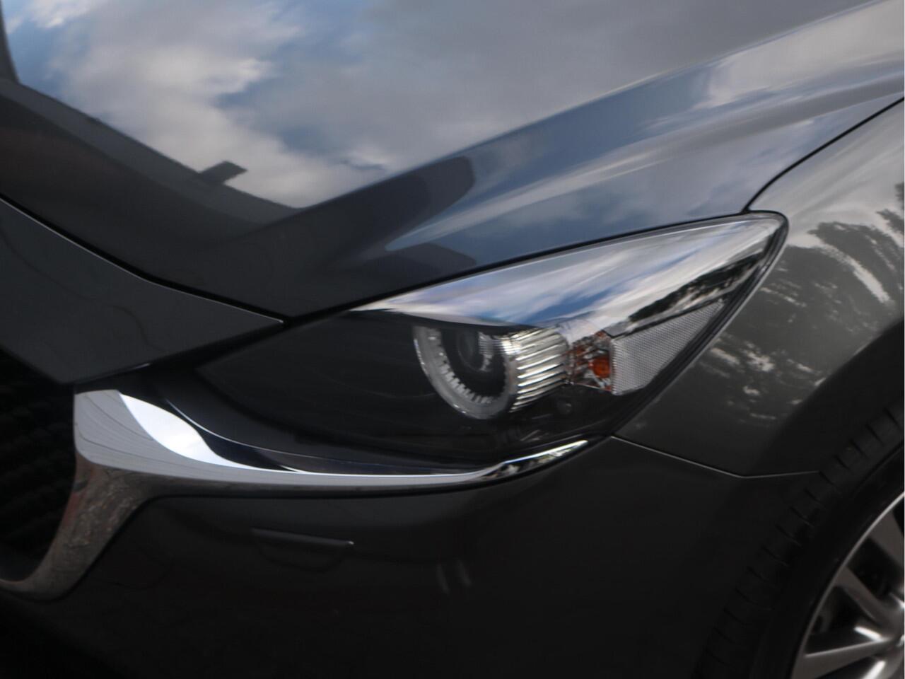 Mazda 2 1.5 Skyactiv-G Luxury 1e EIGENAAR | KEYLESS | STOEL/STUURVERWARMING | CAM | CRUISE | LAGE KM-STAND