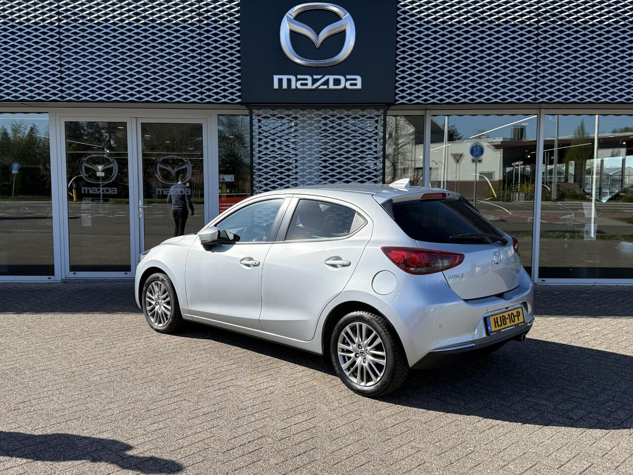 Mazda 2 1.5 Skyactiv-G Luxury Automaat | iACTIVSENSE PACK | CAMERA | STOELVERWARMING |