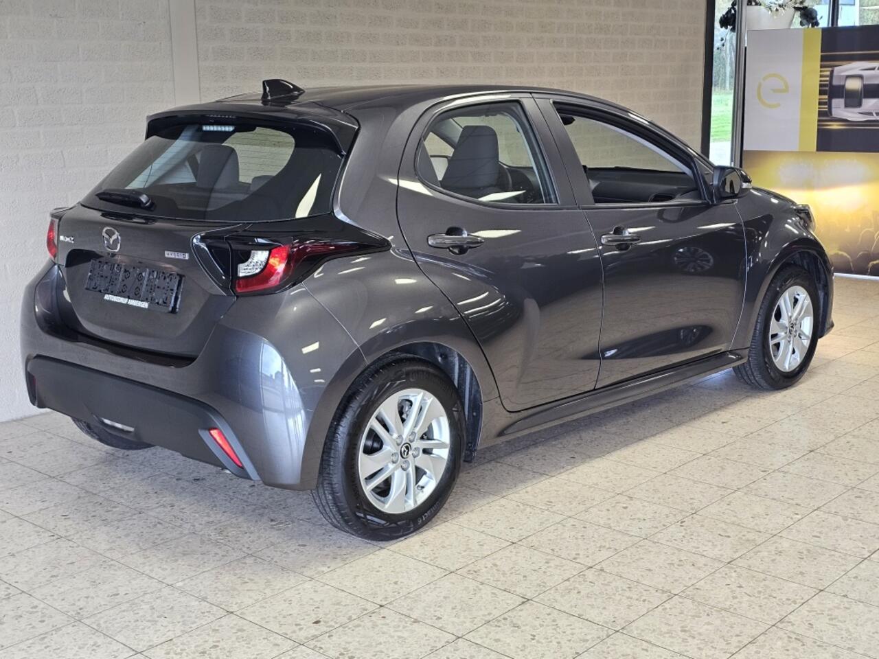 Mazda 2 Hybrid 1.5 Hybrid (116Pk) Centre-line Clima Stoel-verw. Géén Afleverkos