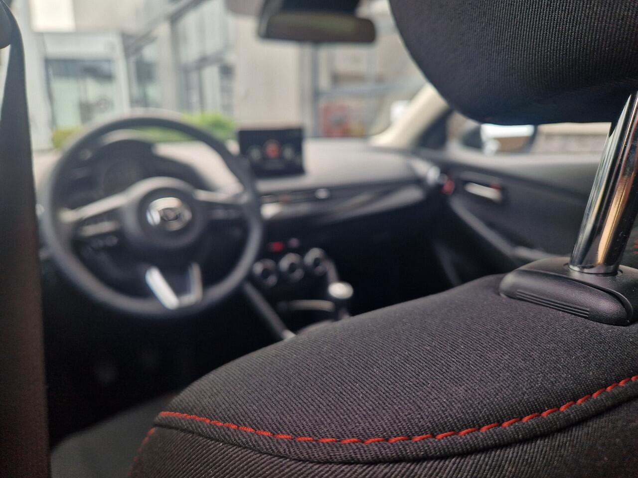 Mazda 2 1.5 e-SkyActiv-G 90 Homura Achteruitrijcamera | Apple carplay / Android | Cruise control | Winterpakket