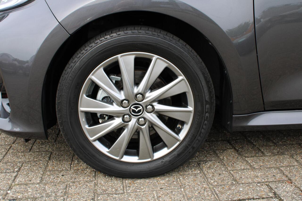 Mazda 2 Hybrid 1.5 Select , Automaat, Trekhaak, Panoramadak, Half Leder, HUD, PDC, Camera, Apple Carplay, Clima, Stoelverwarming, Stuurverwarming, Adap. Cruise