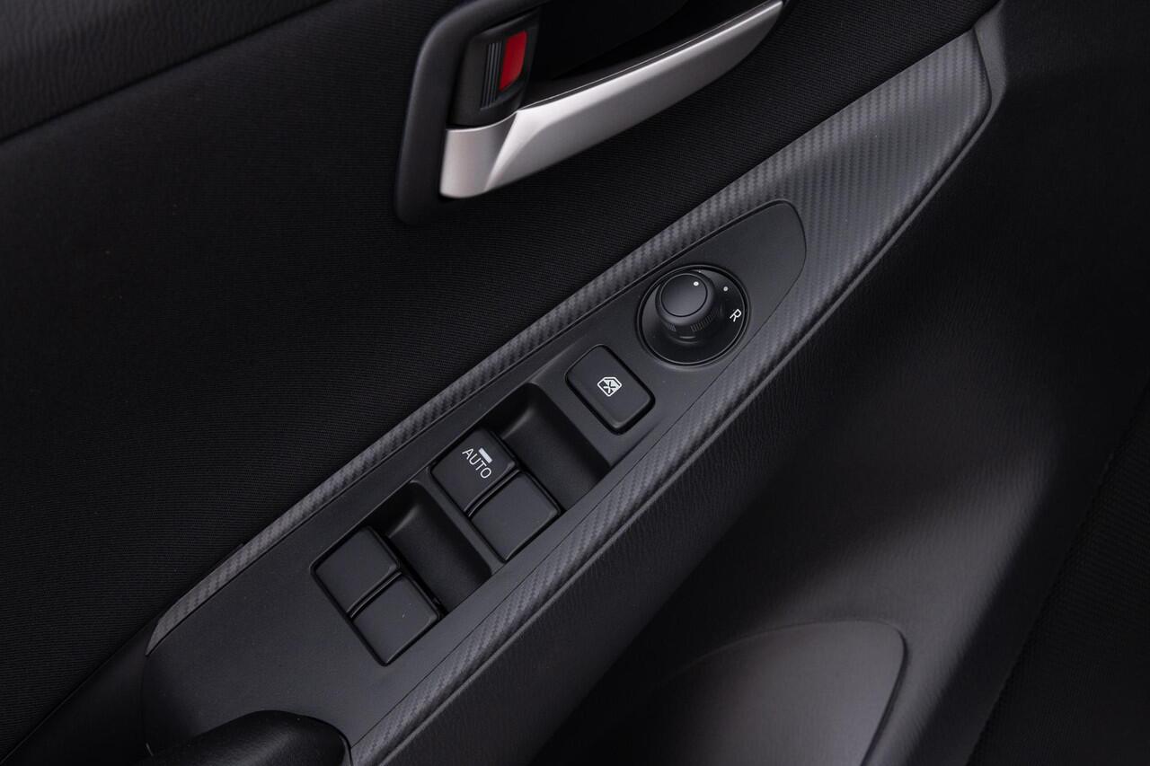 Mazda 2 1.5 e-SkyActiv-G 90 Homura | APPLE CARPLAY | PARKEERSENSOREN | ACHTERUITRIJCAMERA | DODEHOEK DETECTIE | CRUISE CONTROL | NED AUTO | * 6 JAAR FABRIEKSGARANTIE |