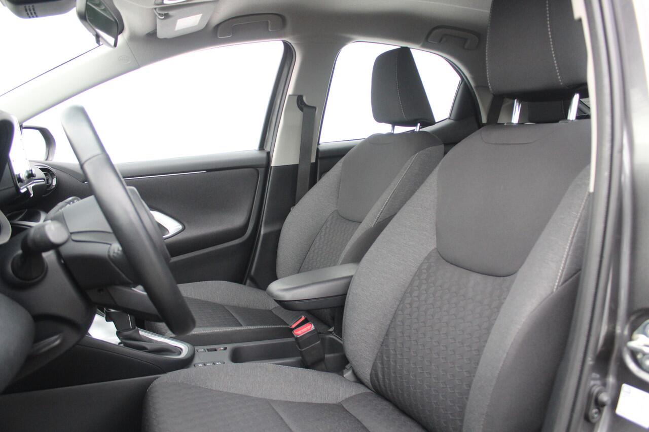 Mazda 2 Hybrid 1.5 Toyota Yaris Stuur- en Stoelverwarming l Apple Carplay/ Android auto l Keyless l Automaat l Cruise control l VDL auto