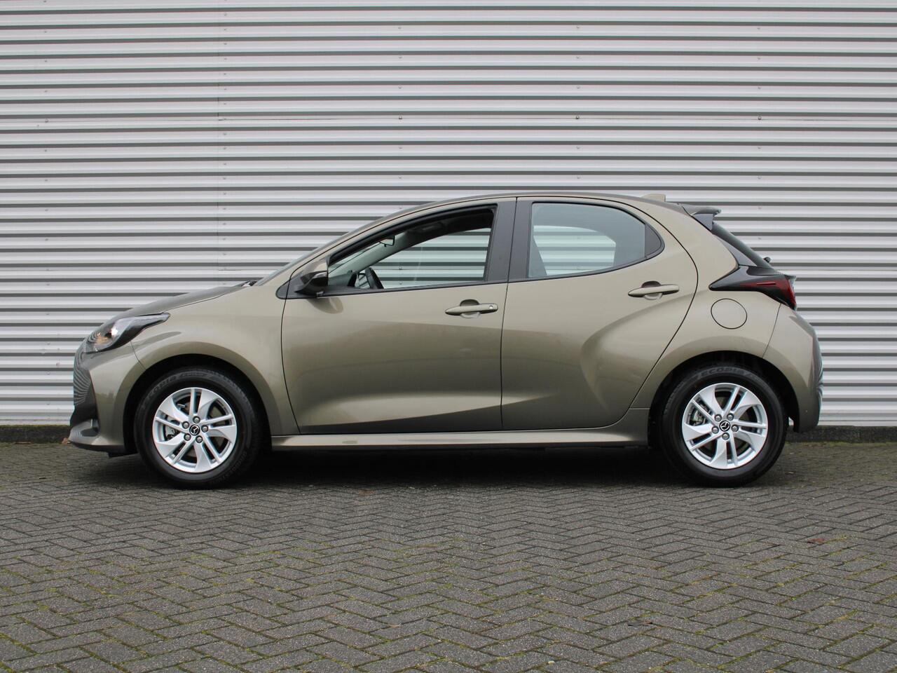 Mazda 2 Hybrid 1.5 Agile | Stuur-/stoelverwarming | Camera | 15" LM | Cruise adapt. |
