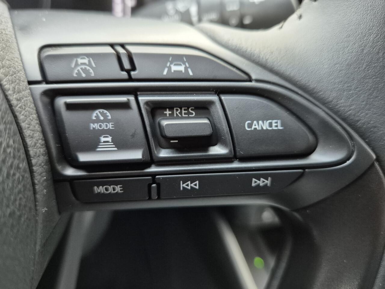 Mazda 2 Hybrid 1.5 Homura | CARPLAY | 17- INCH LMV BLACK |