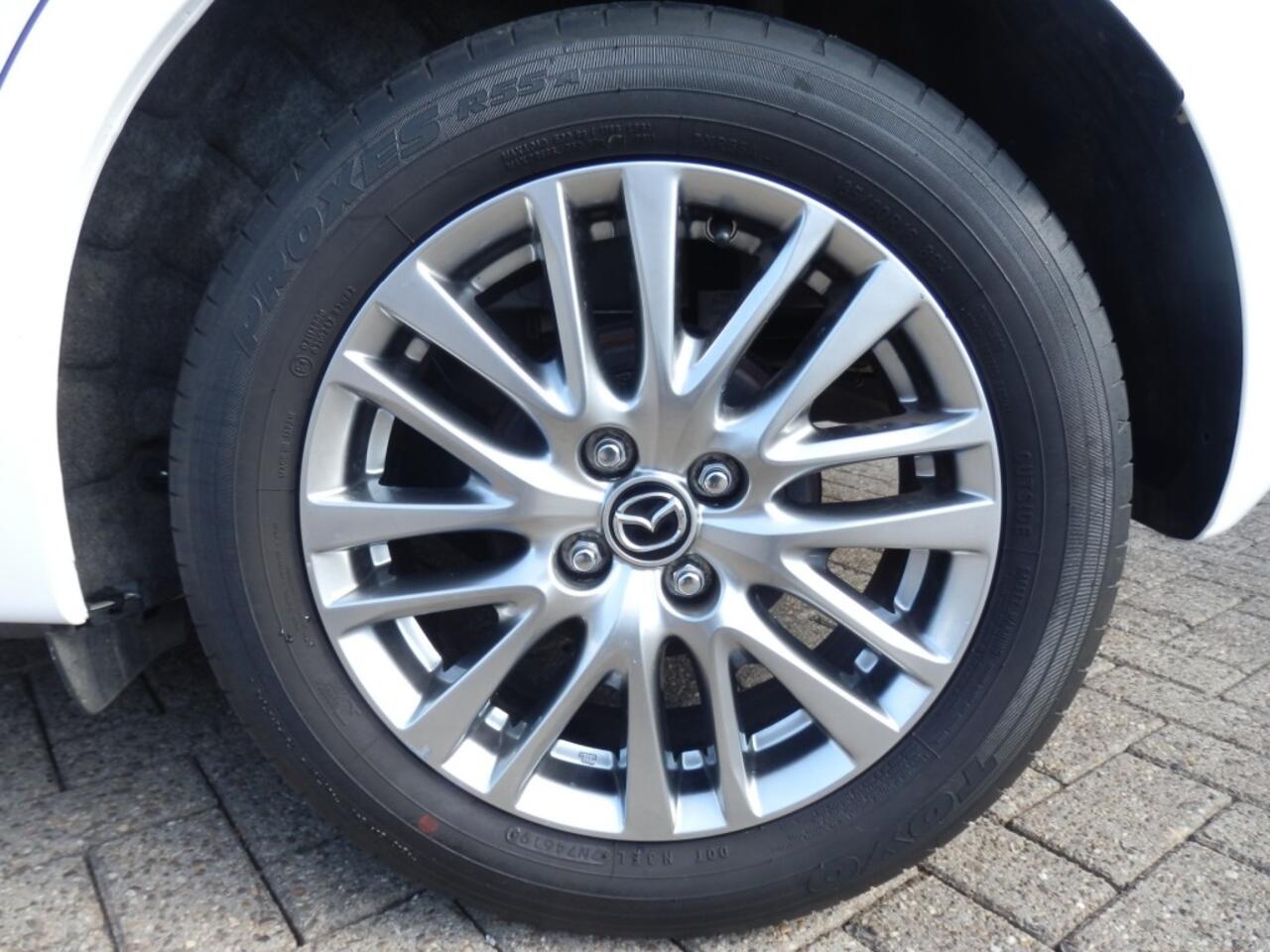 Mazda 2 1.5 E-SA-G HOMURA