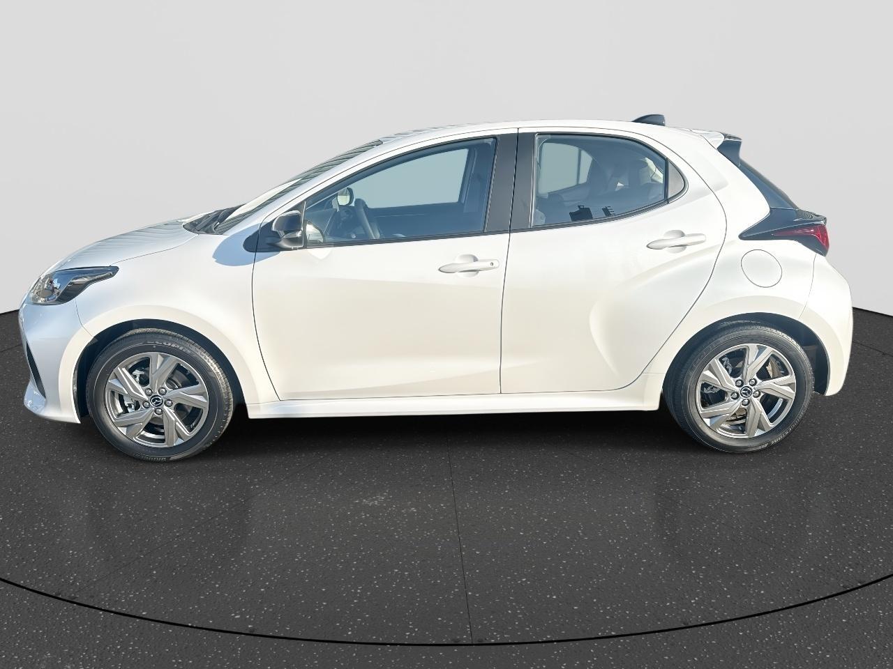 Mazda 2 Hybrid 1.5 Centre-line | Rijklaar | Apple Carplay | Stoelverwarming | Camera