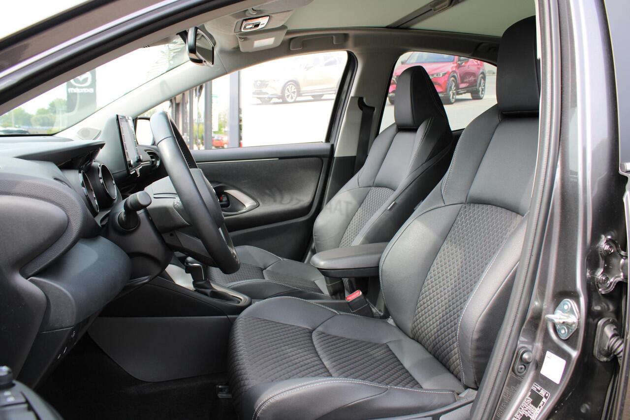 Mazda 2 Hybrid 1.5 Select , Automaat, Trekhaak, Panoramadak, Half Leder, HUD, PDC, Camera, Apple Carplay, Clima, Stoelverwarming, Stuurverwarming, Adap. Cruise