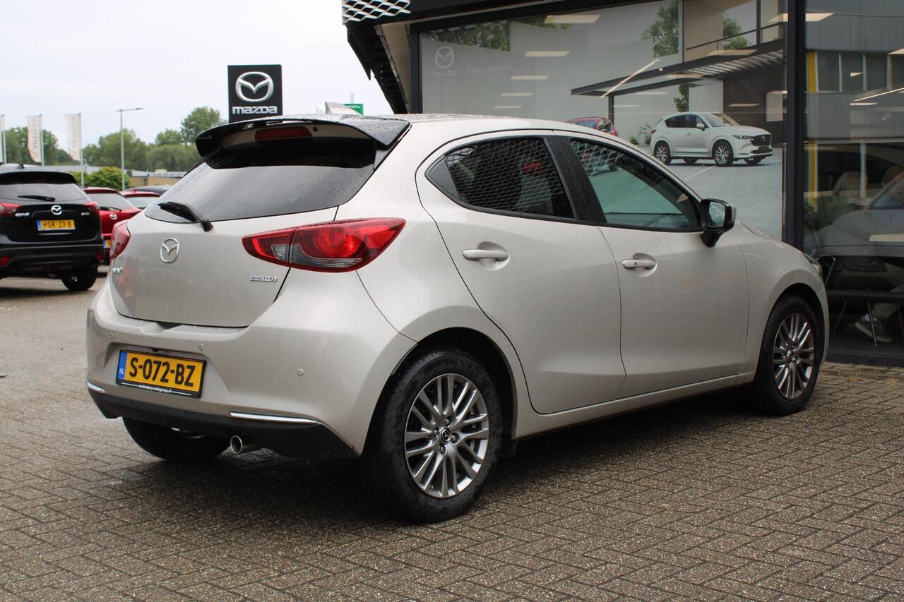 Mazda 2 1.5 Skyactiv-G Luxury + I-Activsense Pack, Spoiler, Navi, HUD, LMV 16 Inch, Apple CarPlay, Camera, PDC, Stuur/Stoelverwarming, Clima
