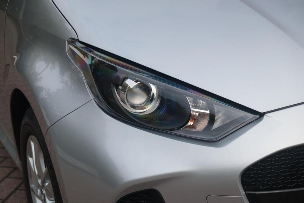 Mazda 2 Hybrid 1.5 116pk CVT Centre-line | App Connect | Climate | Adaptive Cruise | Camera | Stoelverwarming