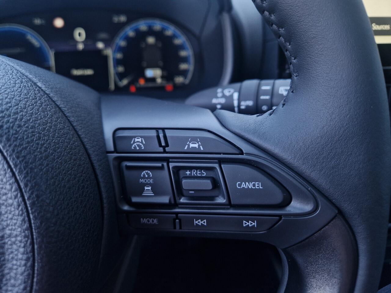 Mazda 2 Hybrid 1.5 Homura Plus * ¤ 3000,- EXTRA INRUIL DEAL*