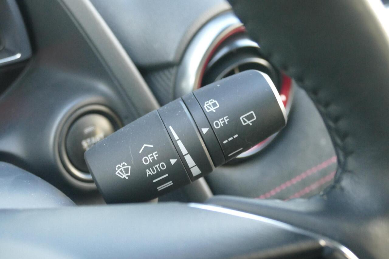 Mazda 2 1.5 e-SkyActiv-G 90 Homura Aka D.A Pack | HEAD-UP | ADAPTIEVE CRUISE CONTROL | 360* CAMERA |