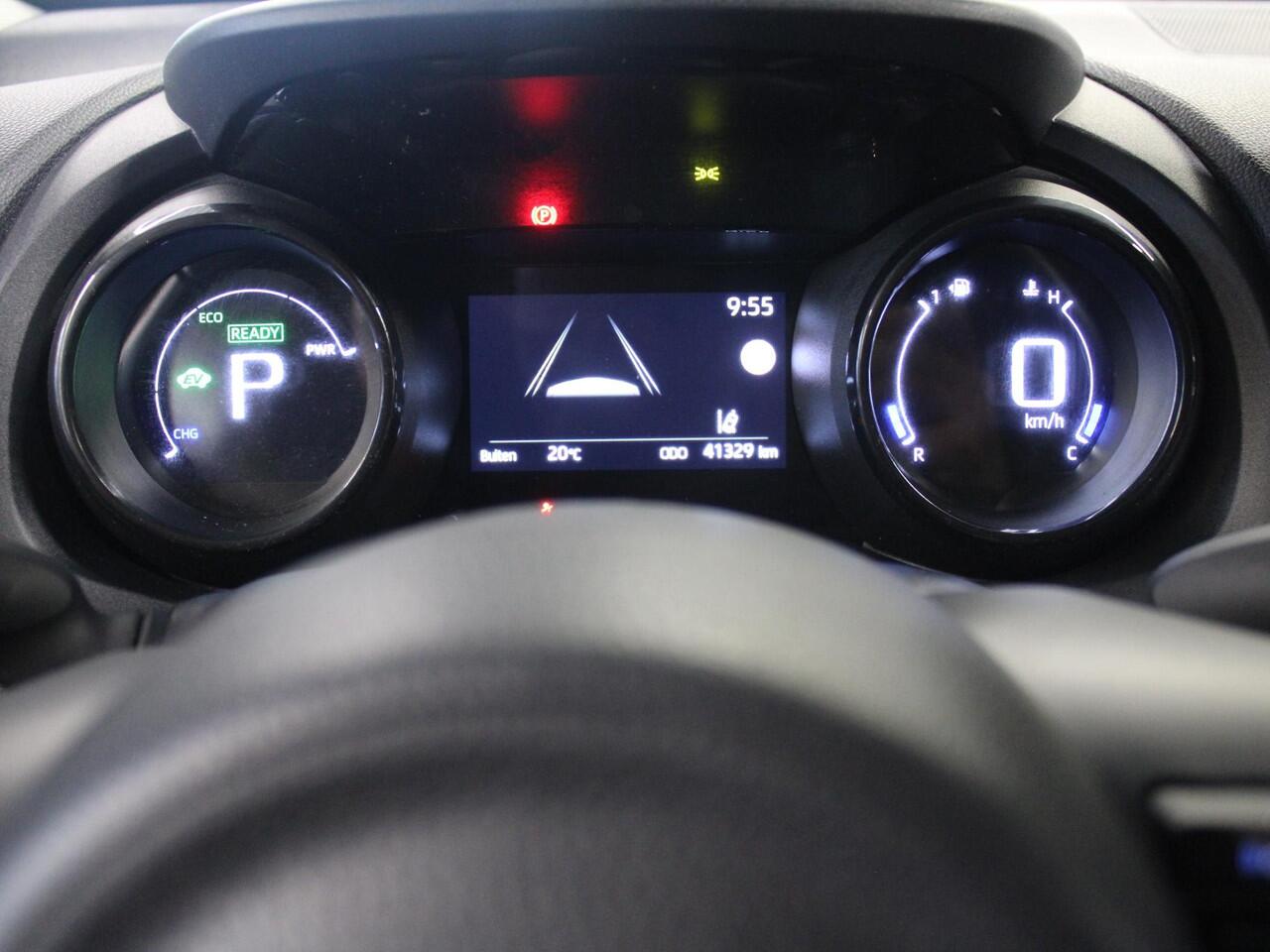 Mazda 2 Hybrid 1.5 Select | 16" LM | Stoel- & stuurverwarming | HUD | Camera | Dodehoek sensor | Clima | Apple Carplay/Android Auto |