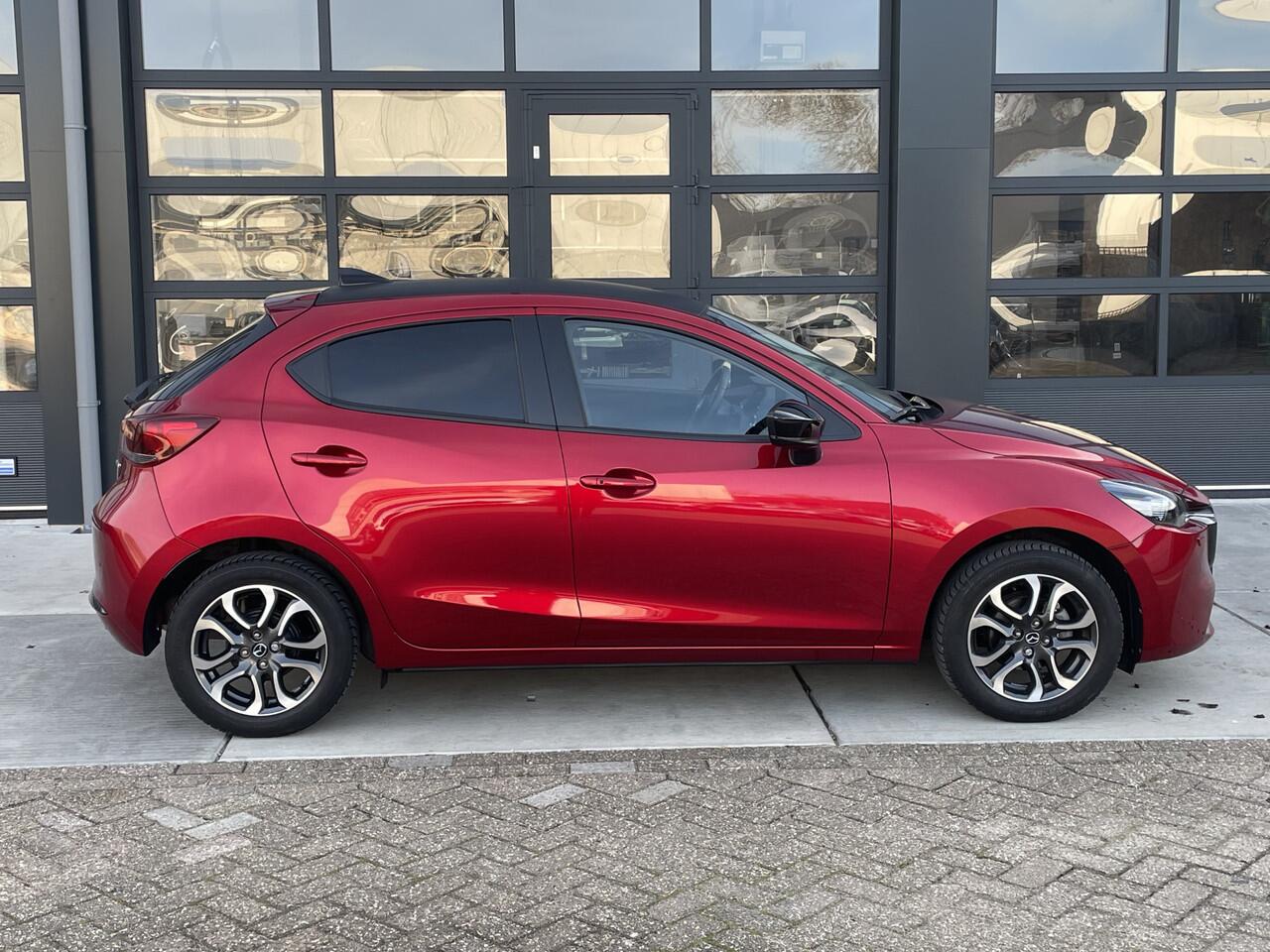 Mazda 2 1.5 e-SkyActiv-G 90 Homura Aka | APPLE CARPLAY | CAMERA | PDC | 16-INCH LMV WINTERPAKKET | CLIMATE CONTROL | CRUISE-CONTROL