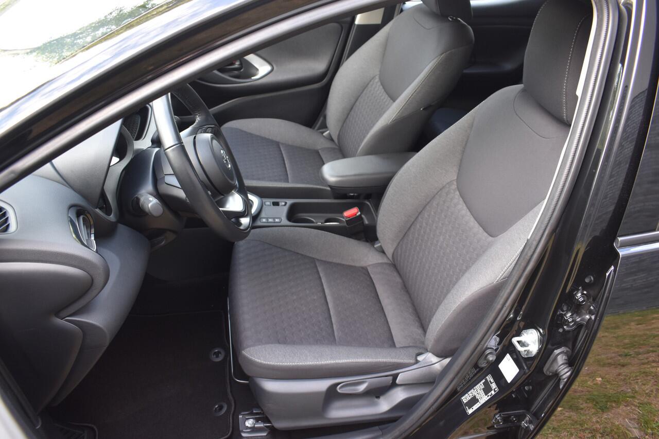 Mazda 2 Hybrid 1.5 Agile Hybride Parkeer camera Stoelverwarming Keyless entry/start