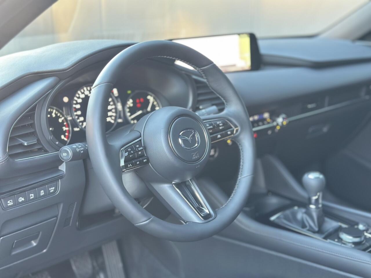 Mazda 3 2.5 e-SkyActiv-G Exclusive-line / Bose / 360 camera