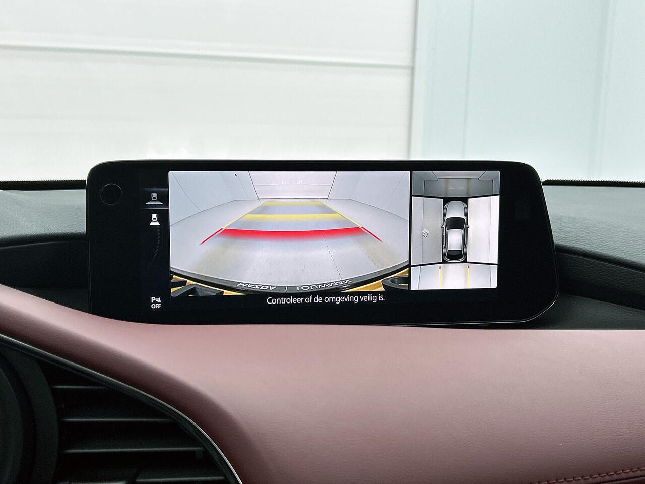 Mazda 3 2.0 e-SkyActiv-X M Hybrid 186 Takumi Aeropakket Sunroof DEMO Rood leer | Schuifdak | Bose