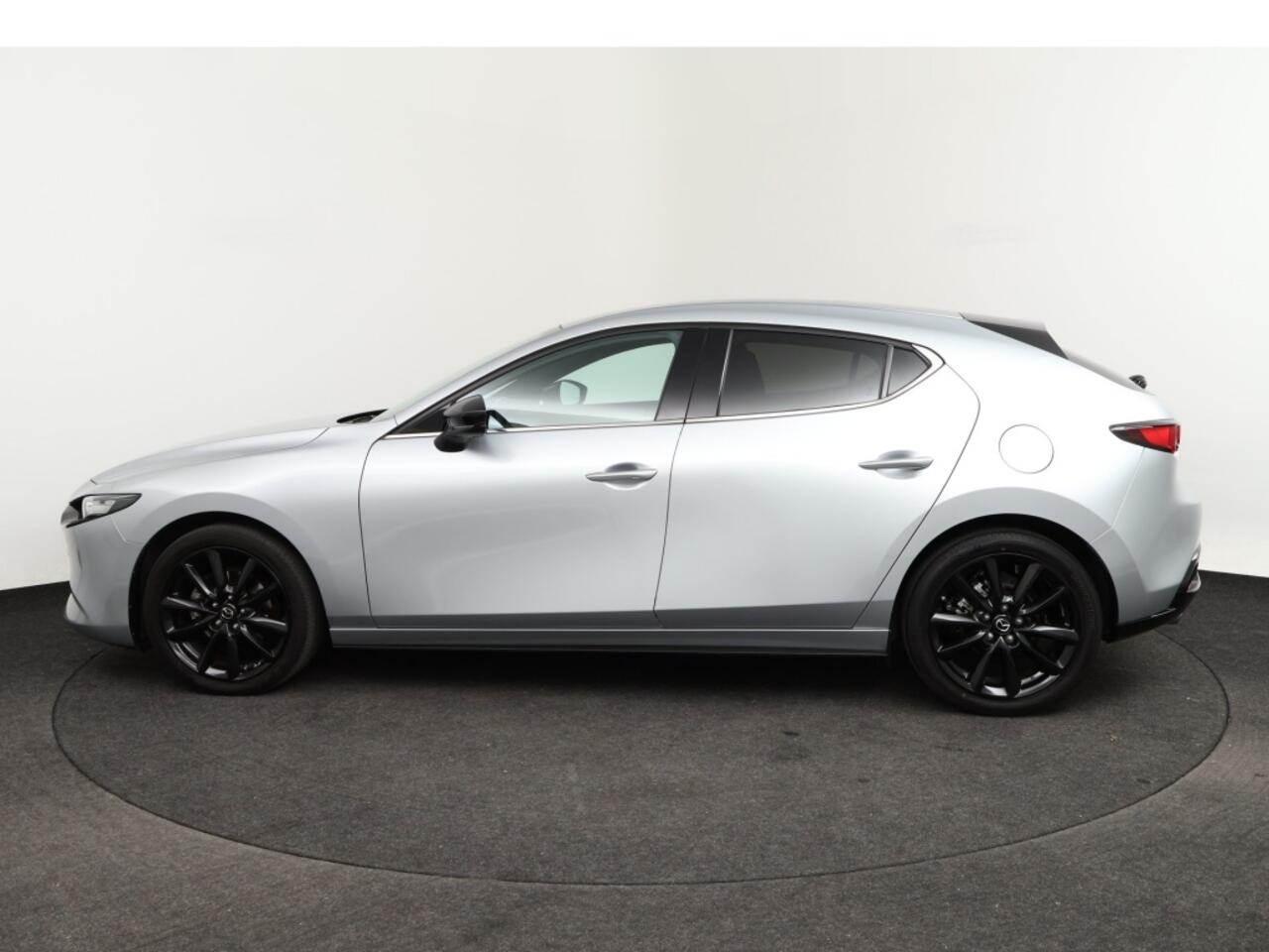 Mazda 3 2.0 e-SA-G HOMURA CAMERA TREKHAAK LMV 18" APPLE CARPLAY