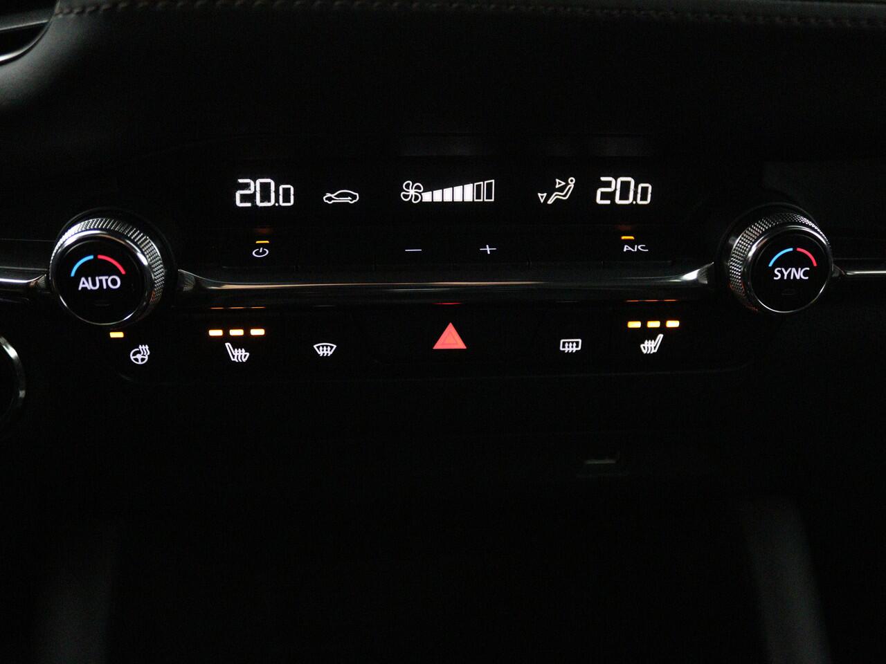 Mazda 3 2.0 e-SkyActiv-G M Hybrid 150 Sportive | Carplay | Camera | Stoelverwarming |