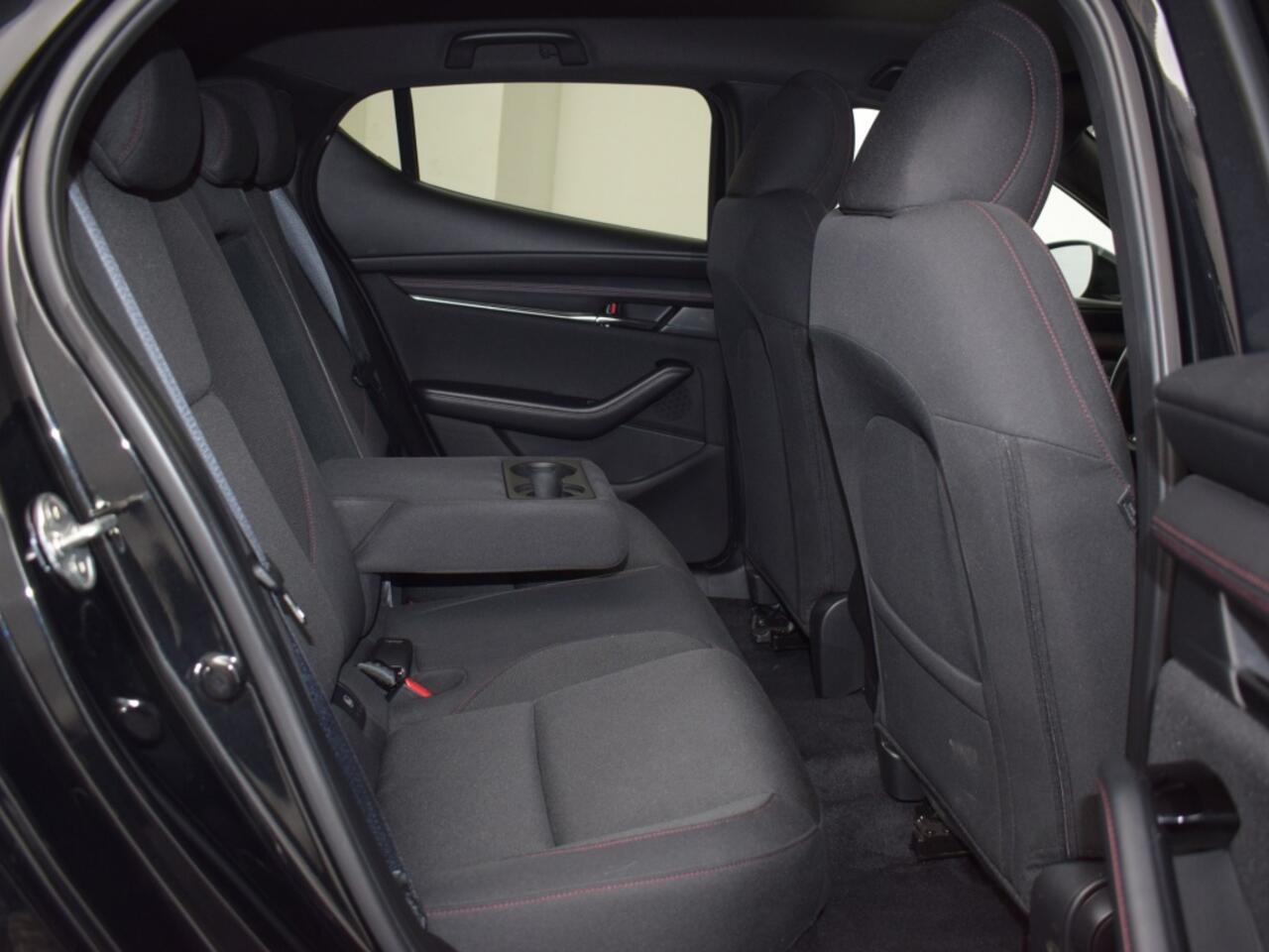 Mazda 3 2.0 e-SA-G SPORTIVE CAMERA LMV APPLE CARPLAY