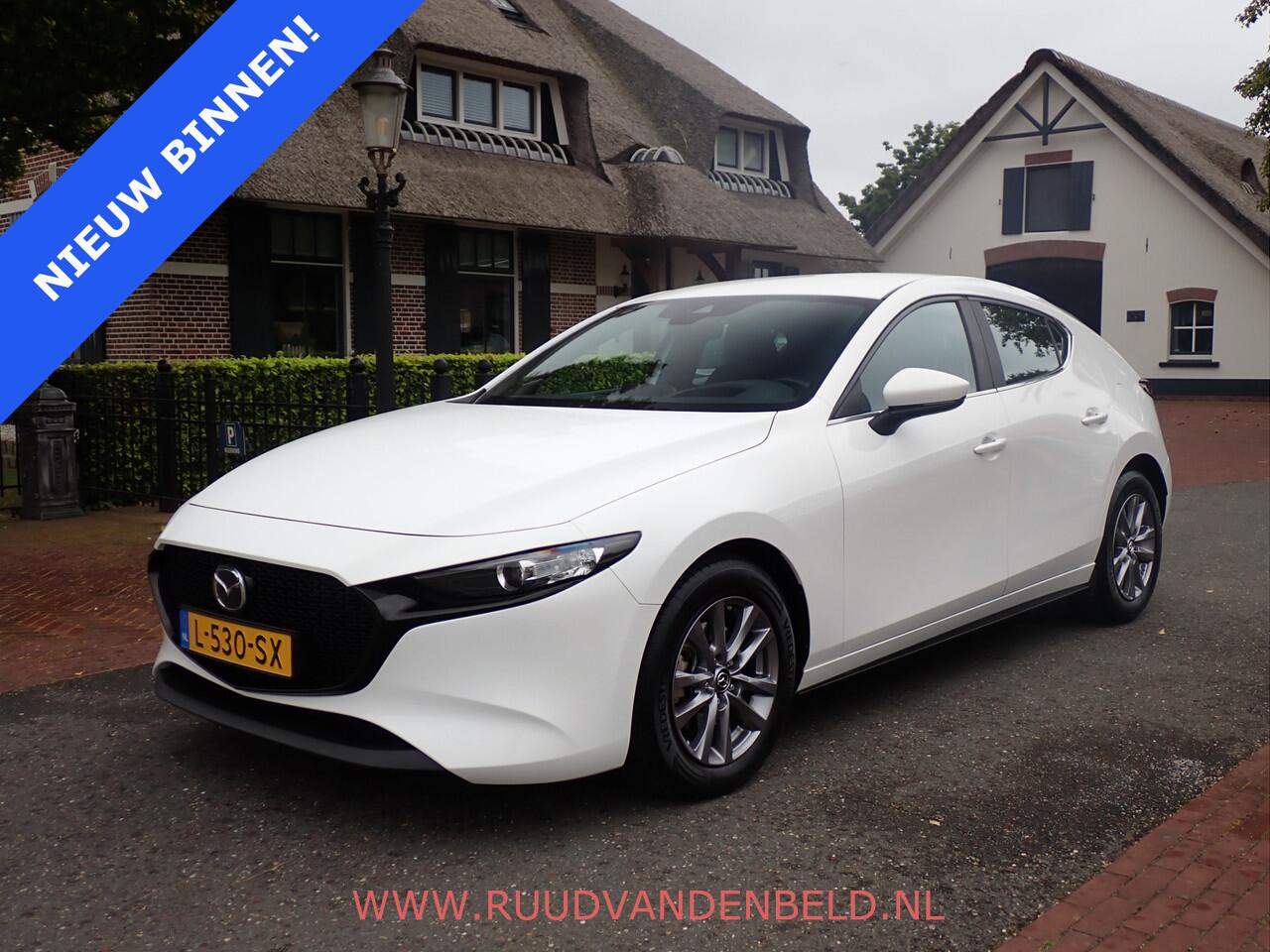 Mazda 3 2.0 e-SkyActiv-G M Hybrid HEADUP / ACC / CARPLAY / DAB