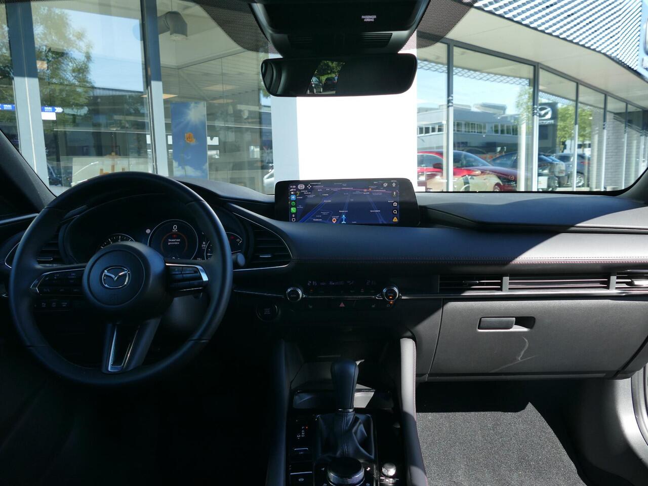 Mazda 3 2.0 e-SkyActiv-X M Hybrid 186 Homura | Apple Carplay | Navigatie | Adaptieve Cruise Control | Camera | Stoelverwarming | RIJKLAARPRIJS!