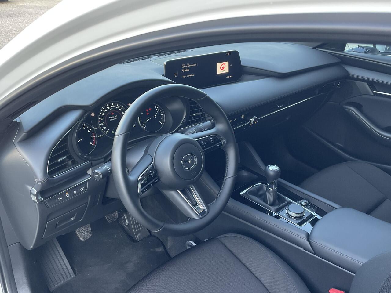 Mazda 3 2.5 e-SkyActiv-G 140 M Hybrid Centre-line | DEMO DEAL!! GARANTIE TOT 2032!!