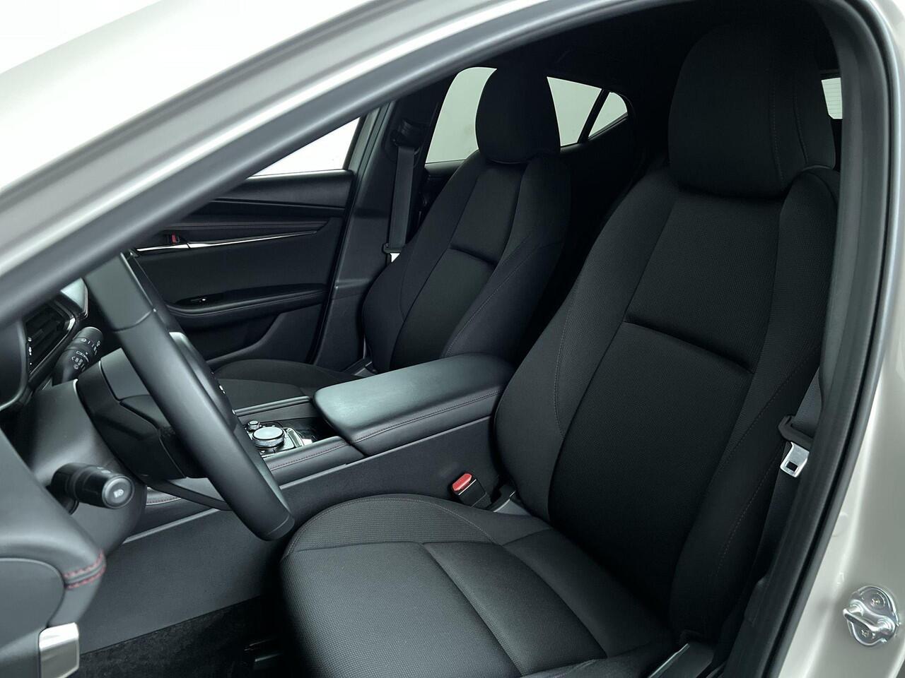 Mazda 3 2.0 e-SkyActiv-G M Hybrid 122 Homura | Rijklaar | 1e eigenaar | Dealer onderhouden | All Season banden |