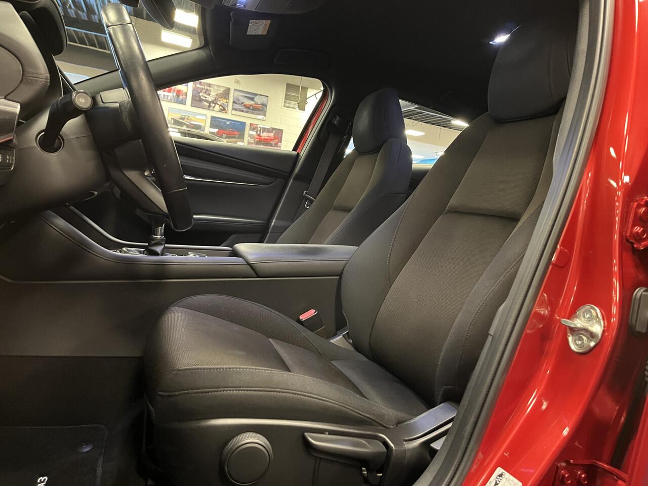 Mazda 3 Hatchback 2.0 e-SkyActiv-G 122PK M Hybrid Comfort 18inch Adaptive Cruise Head Up Display Camera Trekhaak