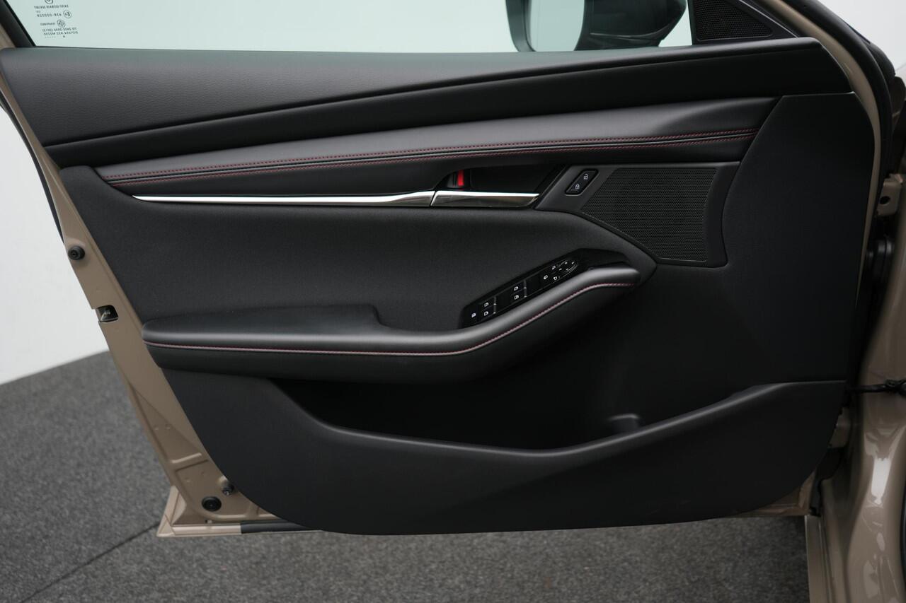 Mazda 3 2.5 e-SkyActiv-G Homura automaat : dealer onderhouden