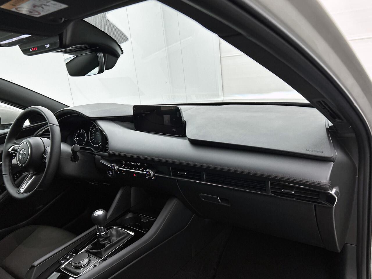 Mazda 3 2.5 e-SkyActiv-G M Hybrid 140 Exclusive-line