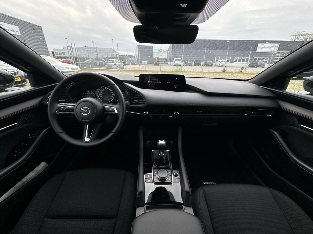 Mazda 3 2.5 e-SkyActiv-G M Hybrid 140 Homura | Rijklaar | Apple Carplay | Parkeersensor | Stoelverwarming