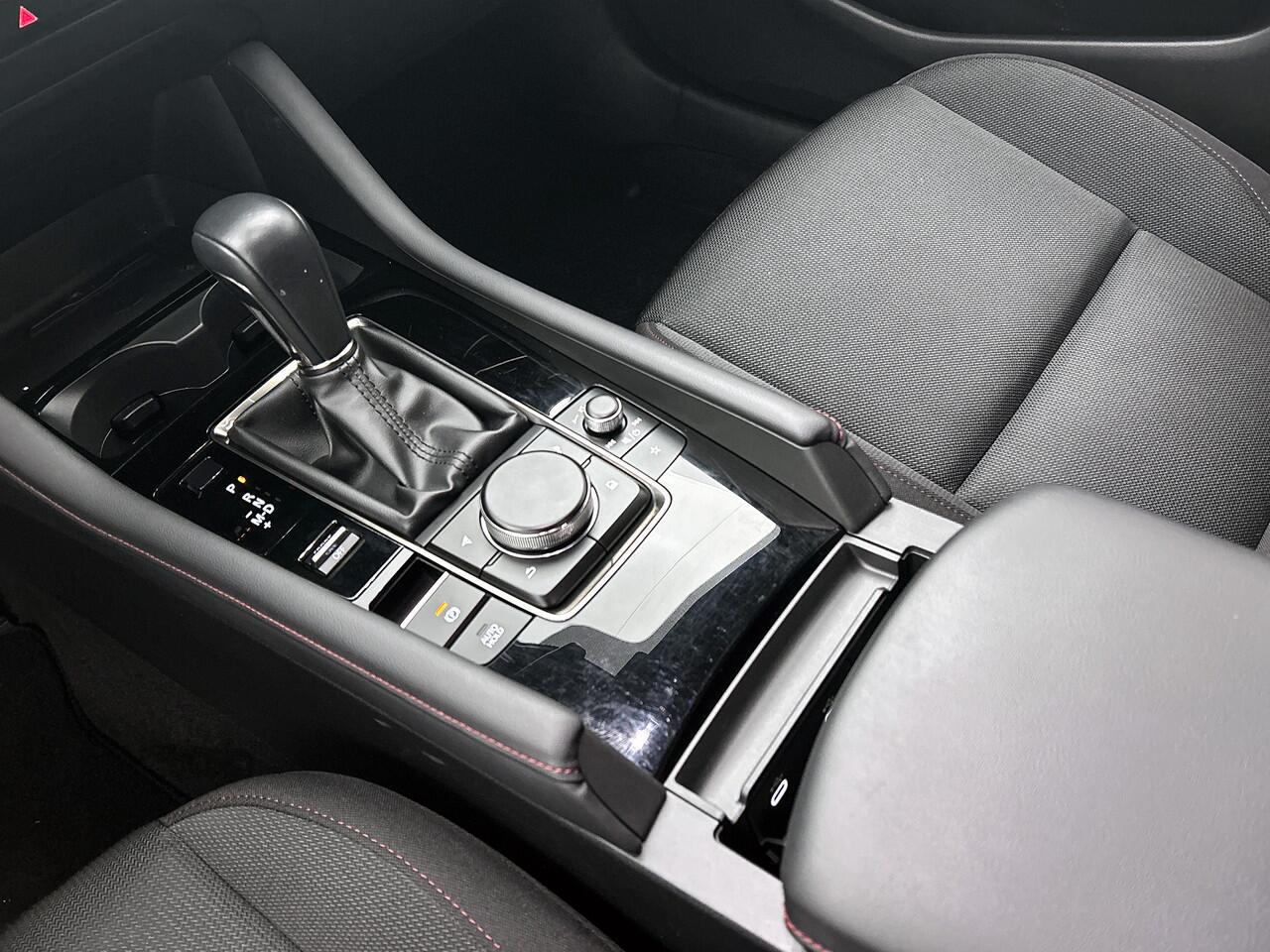 Mazda 3 2.0 e-SkyActiv-G M Hybrid 150 Homura | Stoelverwarming | PDC | Camera |