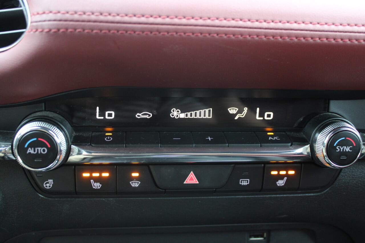 Mazda 3 2.0 e-SkyActiv-X M Hybrid 180 Luxury Leer Head-Up Bose