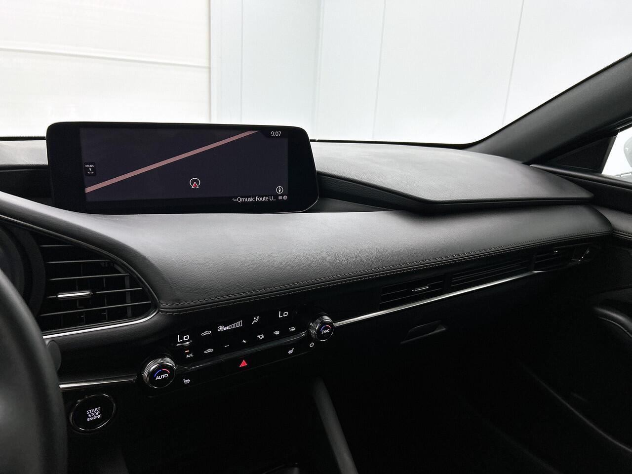 Mazda 3 2.0 e-SkyActiv-G M Hybrid 150 Exclusive-line | Navigatie | Camera achter | Stoelverwarming | Parkeersensoren | LM velgen |