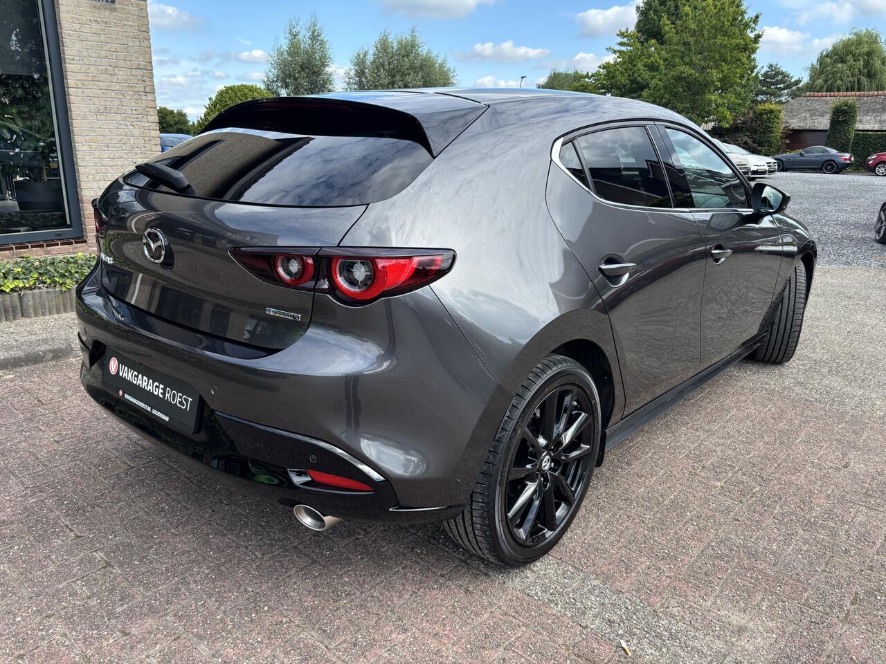 Mazda 3 2.0 e-SkyActiv-X M Hybrid 186pk Homura Automaat Carplay / Keyless / Camera