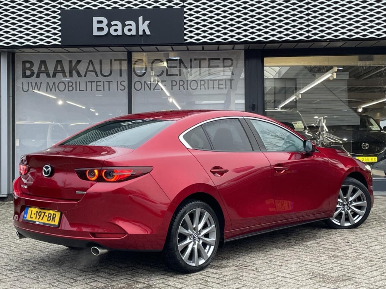 Mazda 3 2.0 e-SA-G Sportive | Camera | Navi | Clima