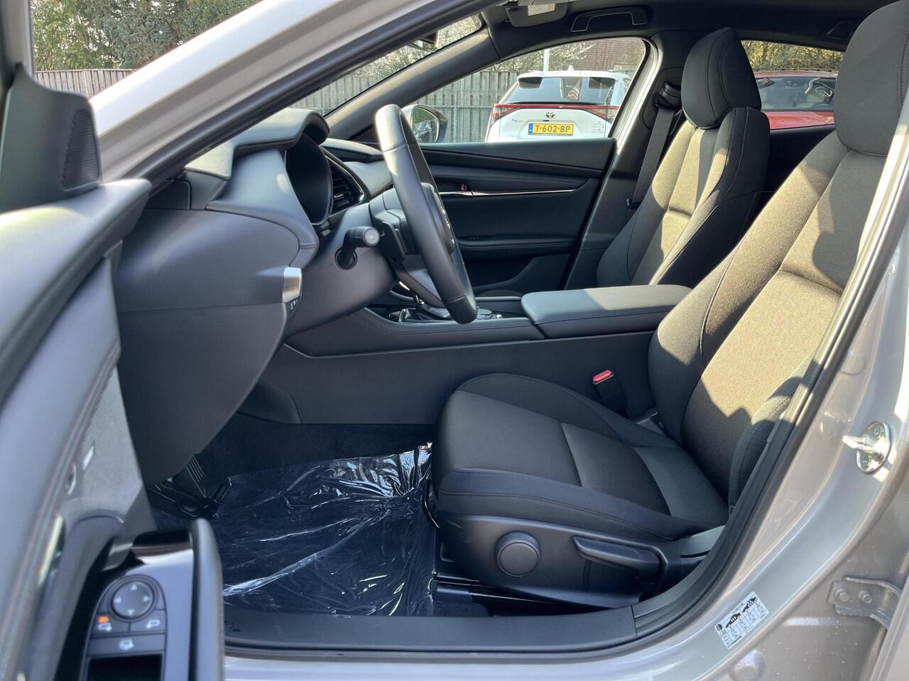 Mazda 3 2.0 e-SkyActiv-X M Hybrid 186 Exclusive-line | Sunroof Pack | Automaat |Model 2025 | Uit voorraad leverbaar |