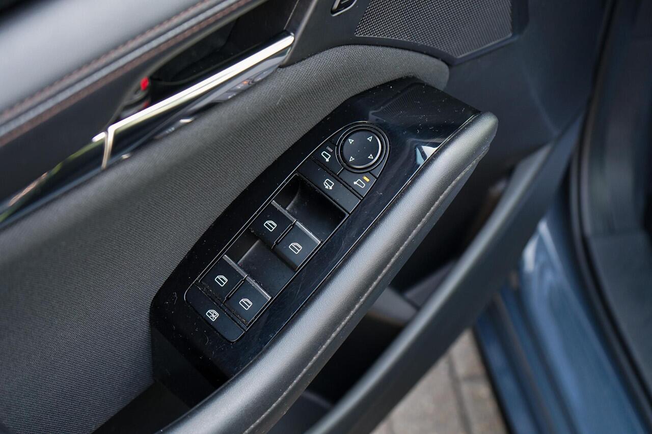 Mazda 3 2.0 e-SkyActiv-G M Hybrid 150 Sportive