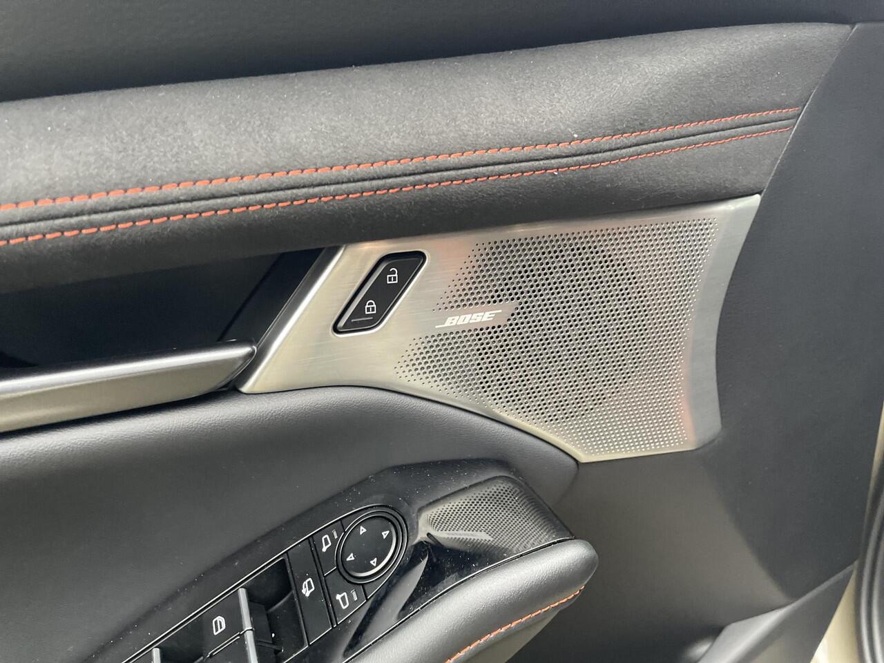 Mazda 3 HB 2.0 e-SkyActiv-G 150 M Hybrid Nagisa , Demovoordeel ¤ 3.040,-, Bruin Leder, Bose, Navi, Adap.Cruise, Clima, Apple Carplay, Camera, PDC, HUD, Stoelverwarming, 18" LMV