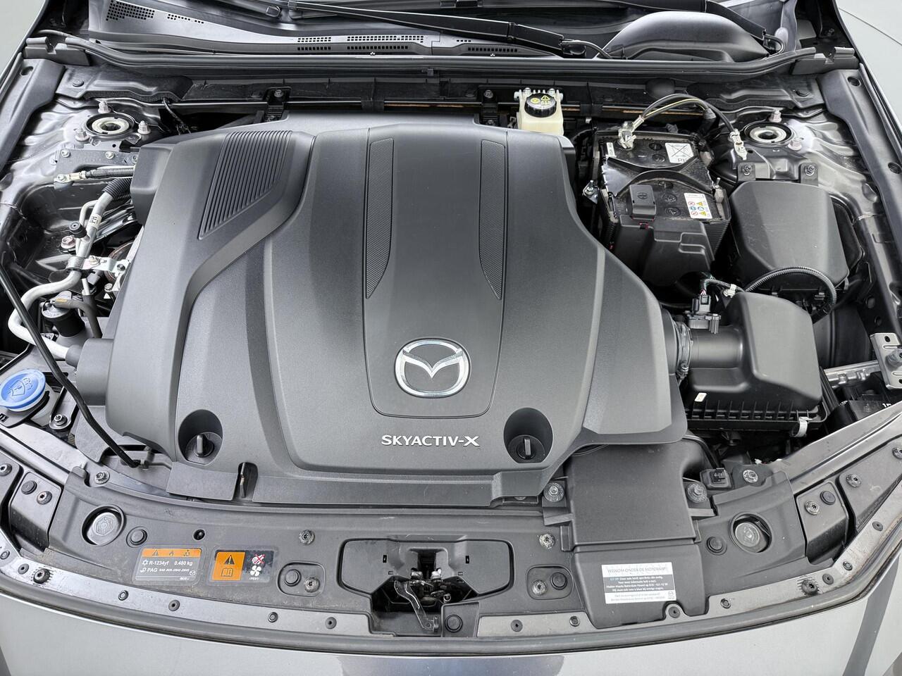 Mazda 3 2.0 e-SkyActiv-X M Hybrid 186 Luxury Leder | Bose | 360 camera |