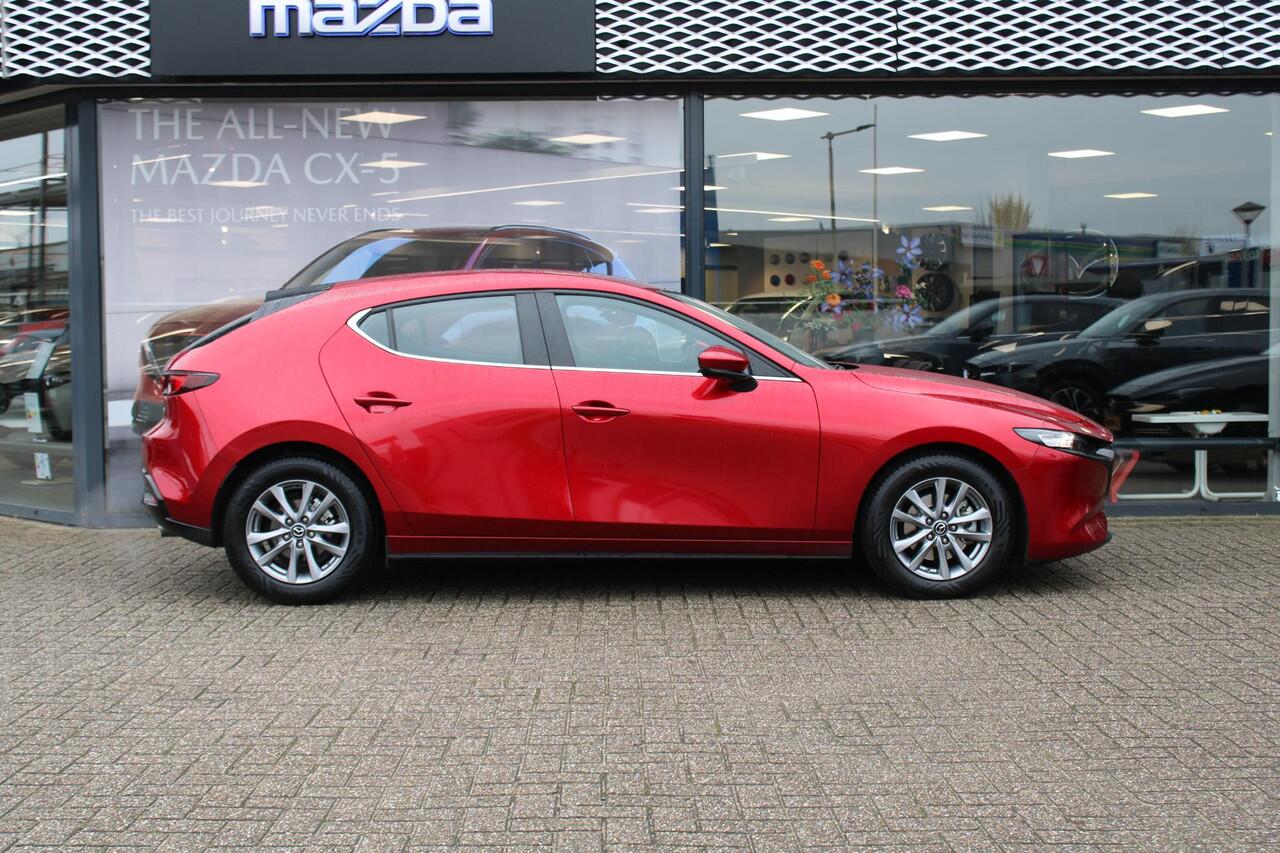 Mazda 3 HB 2.0 e-SkyActiv-G M Hybrid 122 Comfort met Bose , Leder, Bose, Adap.cruise,Navi, Apple Carplay, PDC, LMV 16 Inch, Stuur/Stoelverwarming.