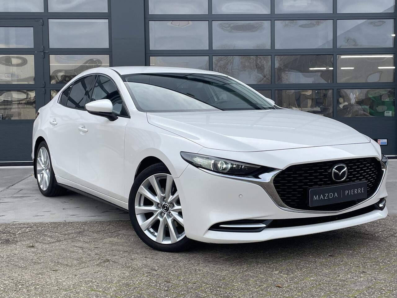 Mazda 3 2.0 e-SkyActiv-X M Hybrid 180 Luxury Climate control | WINTERPAKKET | LEDER | NAVIGATIE