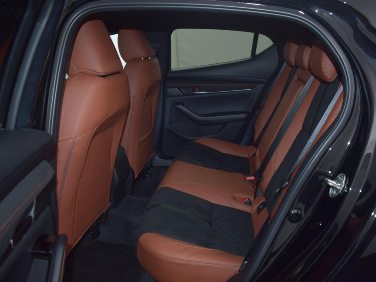 Mazda 3 2.0 e-SkyActiv-G M Hybrid (150 pk) Nagisa | Keyless o Camera