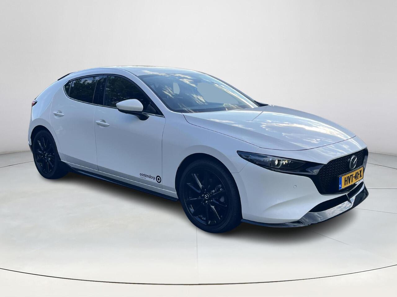 Mazda 3 2.0 e-SkyActiv-X M Hybrid 186 Takumi | Sport pakket | Sunroof Pack | Rood leder |