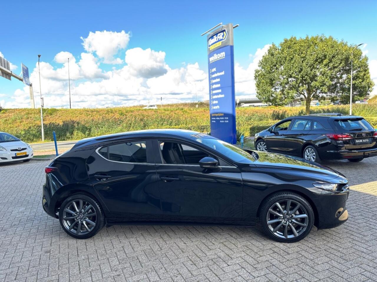 Mazda 3 2.5 E-SA-G TAKUMI AUTOMAAT NAVI HEADUP PDC-CAMERA.