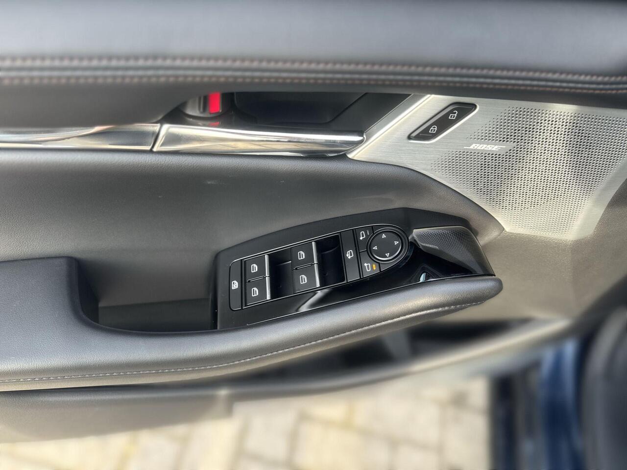 Mazda 3 2.5 e-SkyActiv-G M Hybrid 140 Takumi | Rijklaar | Apple Carplay | Cruise adaptief | Camera