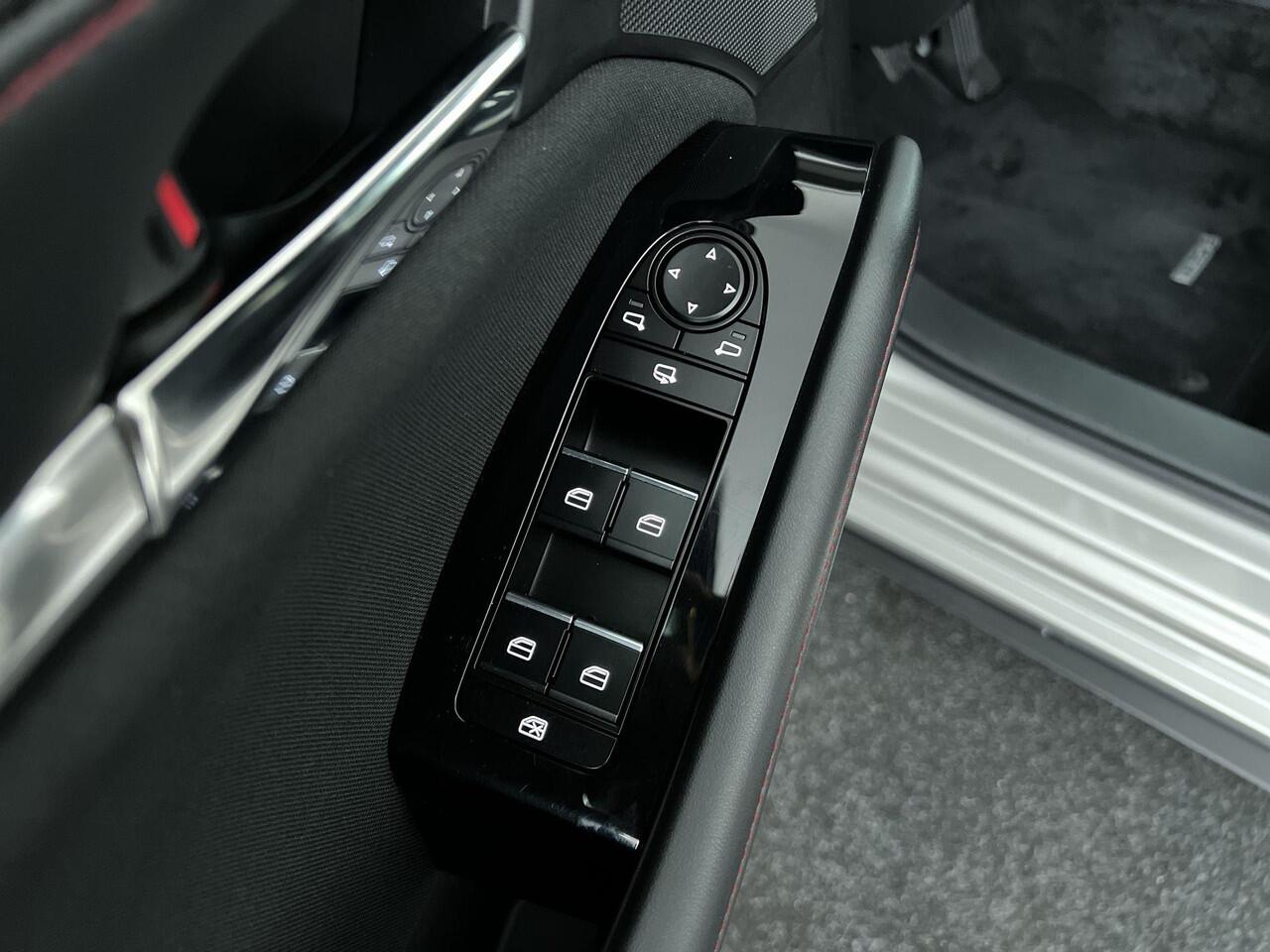 Mazda 3 2.0 e-SkyActiv-G M Hybrid 122 Homura | Rijklaar | 1e eigenaar | Dealer onderhouden | All Season banden |