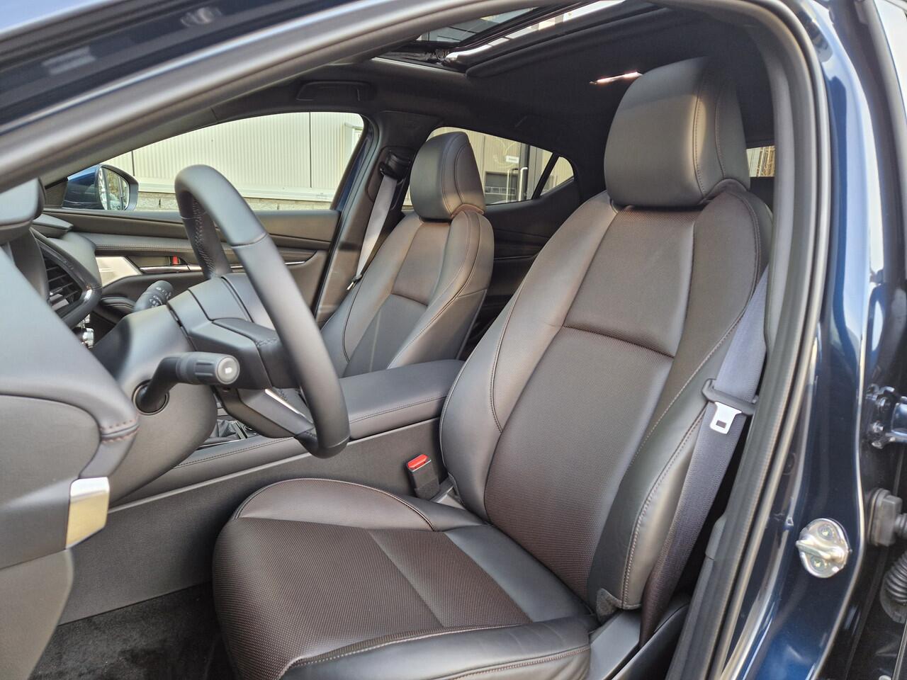 Mazda 3 2.0 e-SkyActiv-X M Hybrid 186 Luxury | SUNROOF | LEDER | BOSE